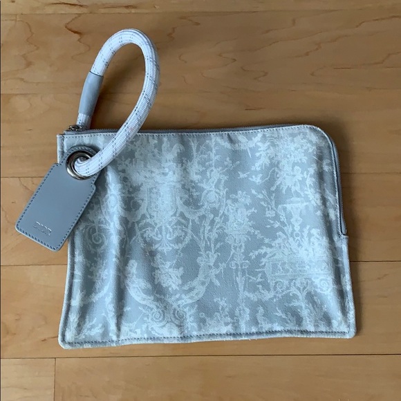 Dior pouch collector item from Kim Jones designer - Picture 1 of 6